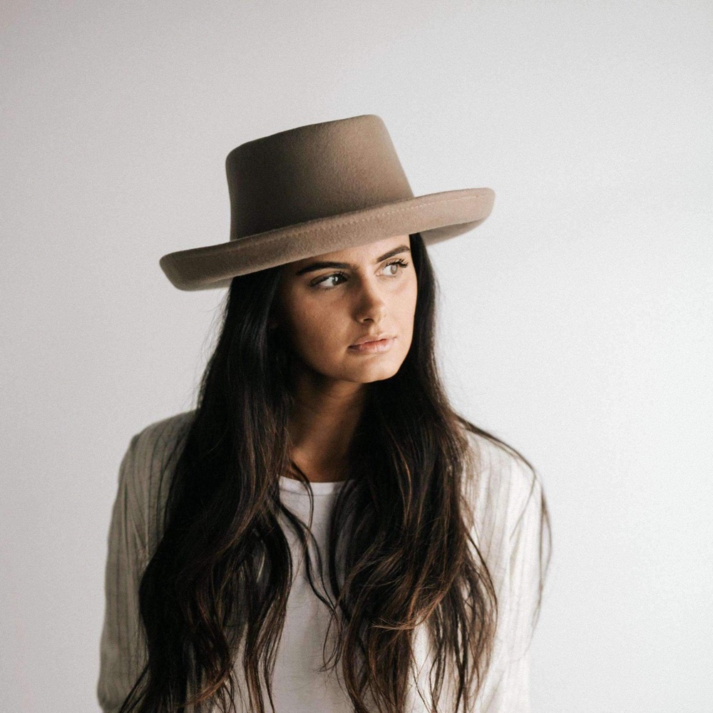 Gigi Pip ginger gambler hat in taupe, size s/m